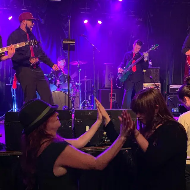 Dear Drummer live photo 3