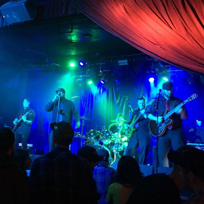 Dear Drummer live photo 1